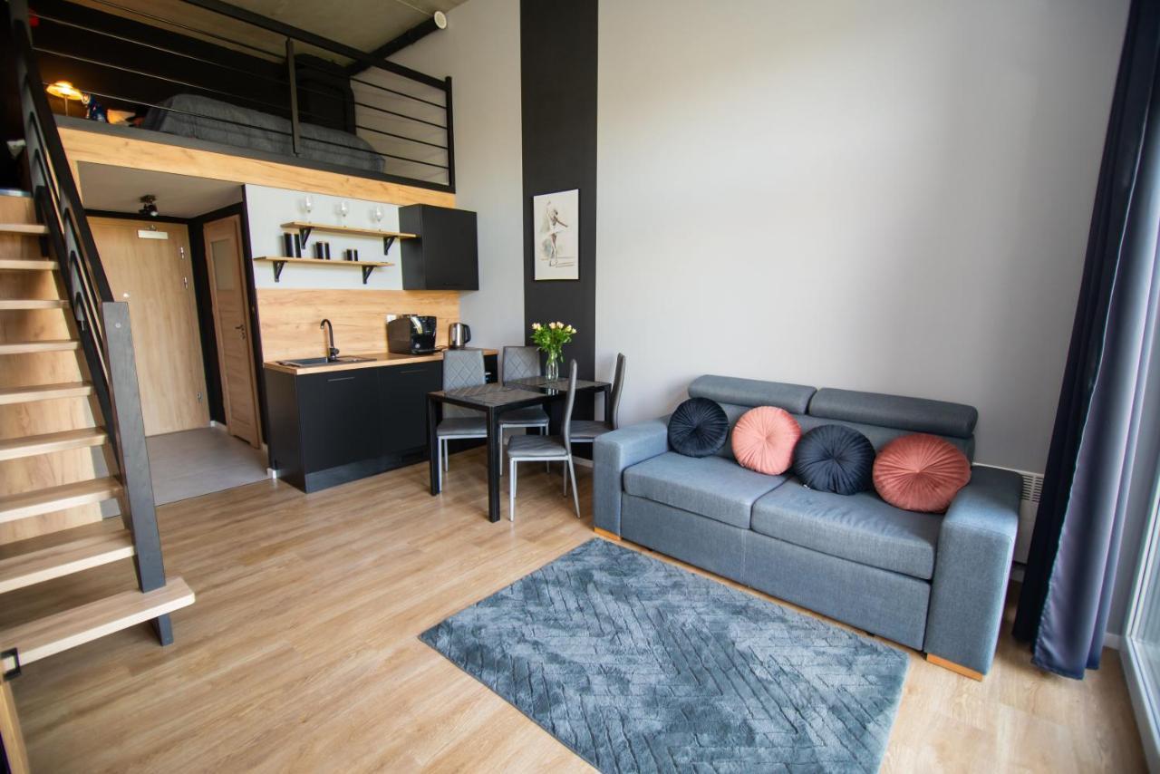 Studia Przy Lotnisku Od Wroclawapartament-Pl Εξωτερικό φωτογραφία