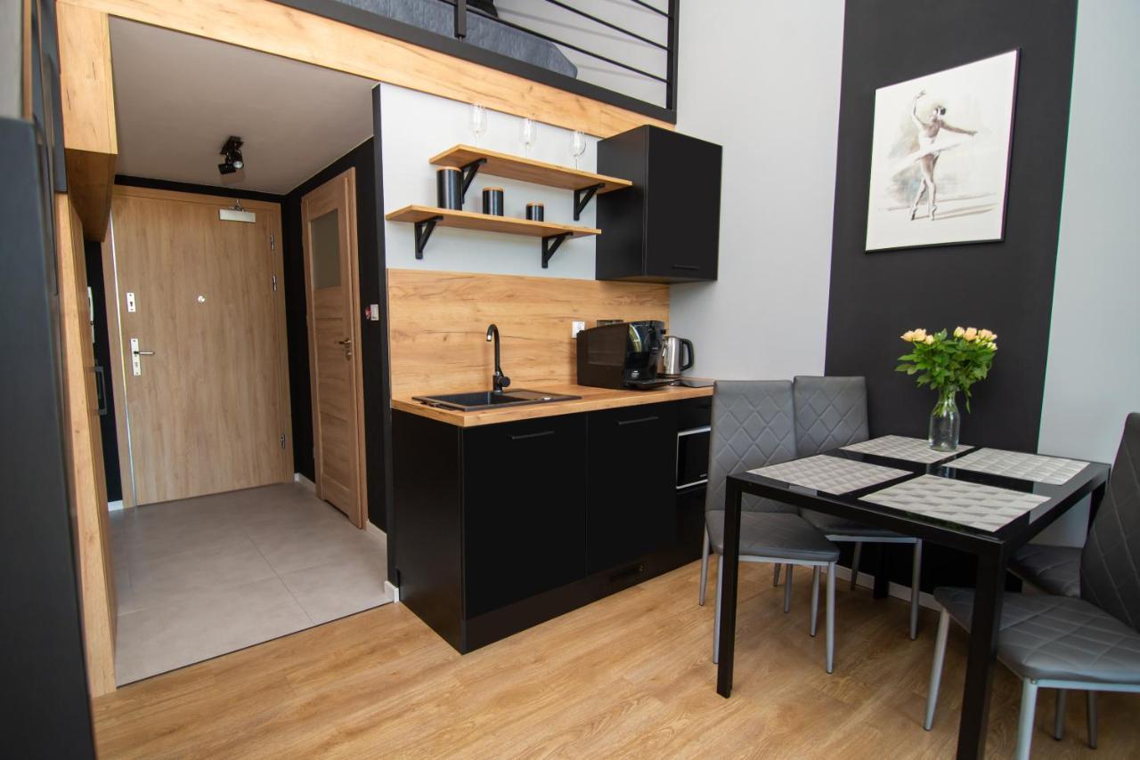 Studia Przy Lotnisku Od Wroclawapartament-Pl Εξωτερικό φωτογραφία